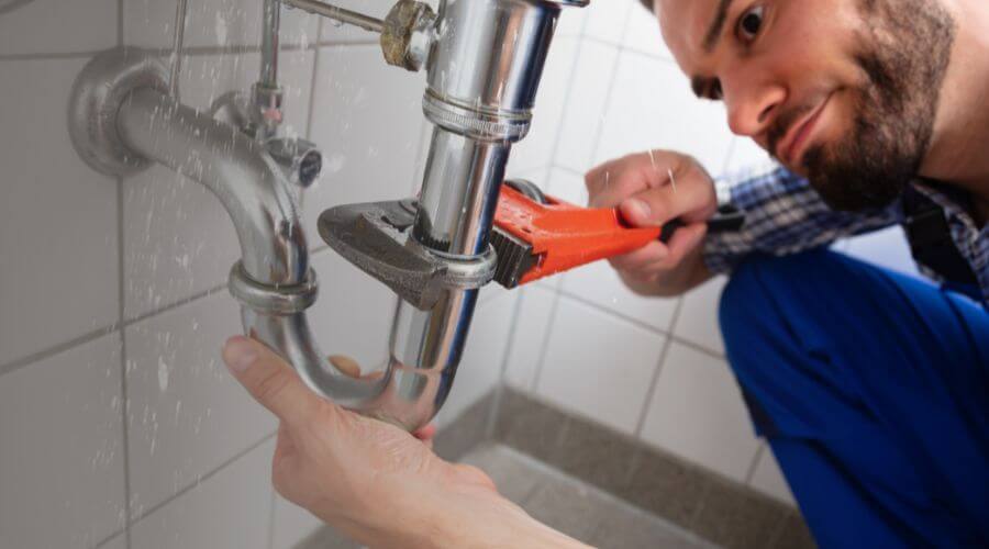 Local sewer line repair in Lone Tree, IA